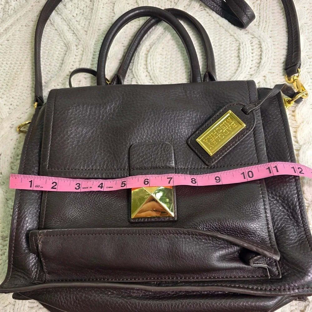 Badgley Mischka‎ Satchel Shoulder Bag Dark Brown Thick Pebbled Leather Gold Logo